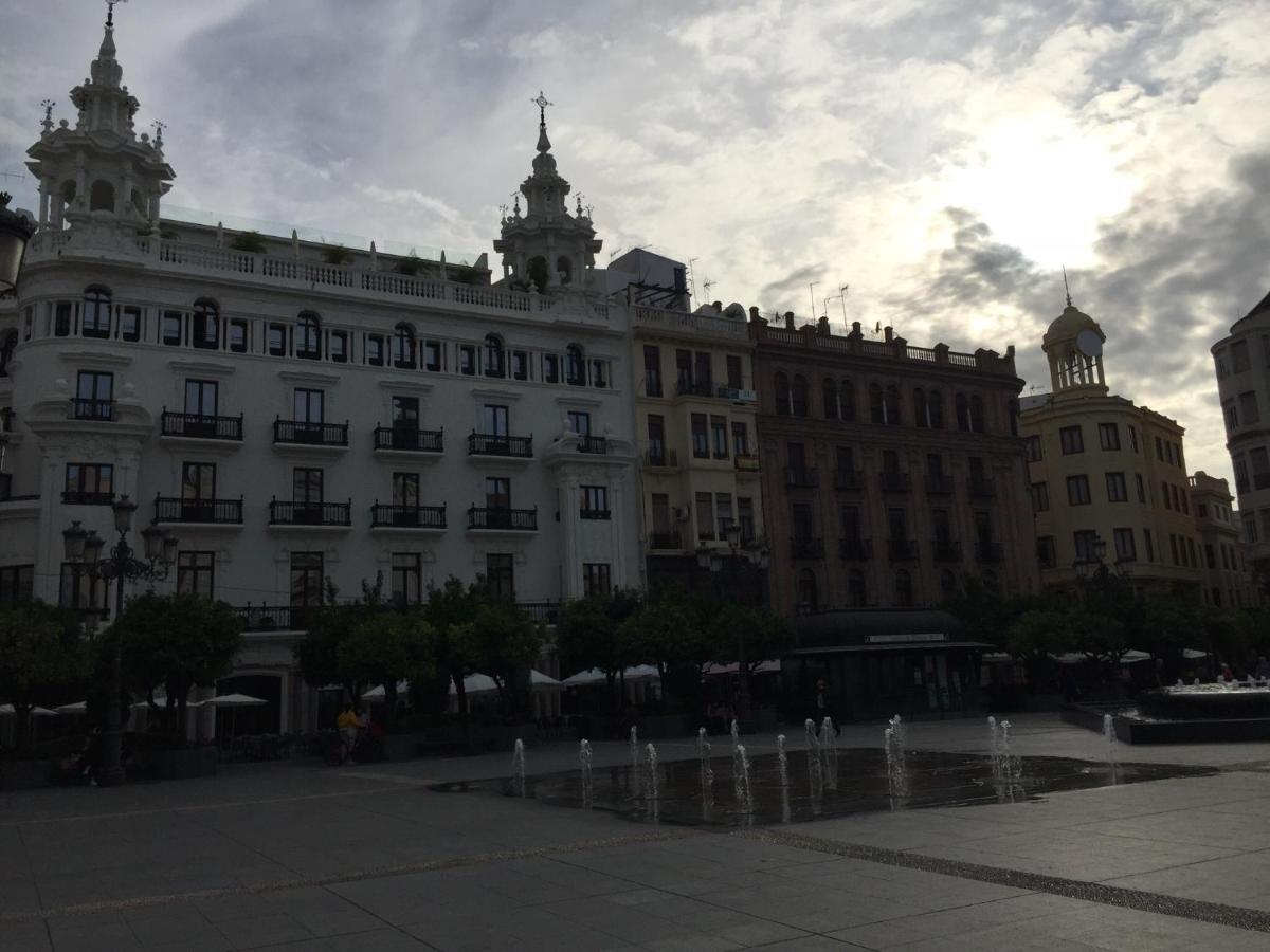 Apartamento Plaza De La Corredera Kordoba Zewnętrze zdjęcie